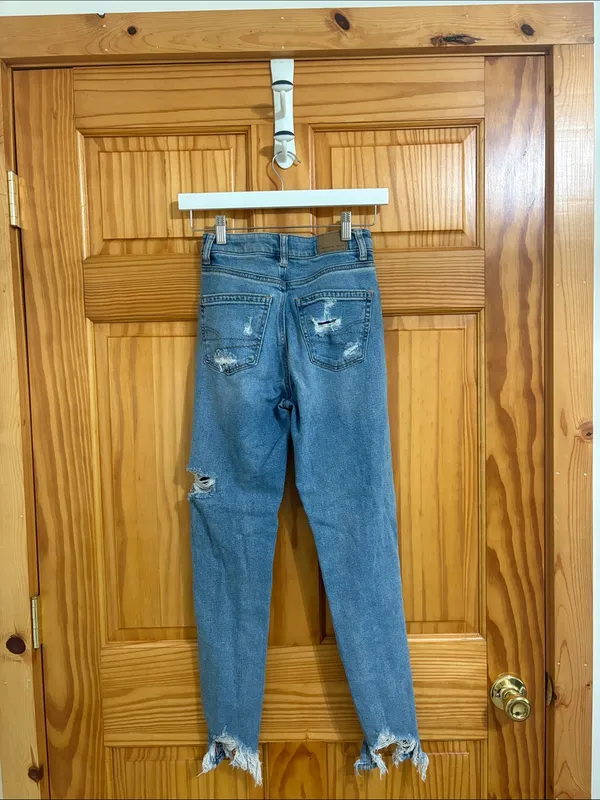 American Eagle Stretch Distressed Mom Jeans Size 000 - Image 5