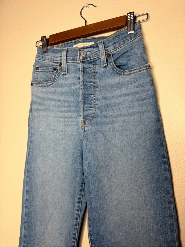 Levi's Women Ribcage Straight Ankle Women's Jeans 24 Capsule Wardrobe Minimalist - Image 4
