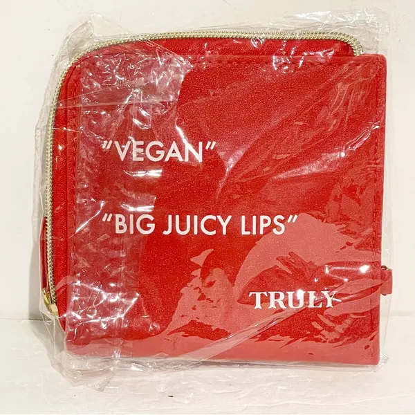 Truly Beauty Red Gloat Gold Chain‎ Link Crossbody Bag NEW in Package - Image 2