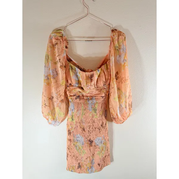 Selfie Leslie Mini Dress‎ Size M Apricot Floral Smocked Puff Sleeve Tie Back - Image 4