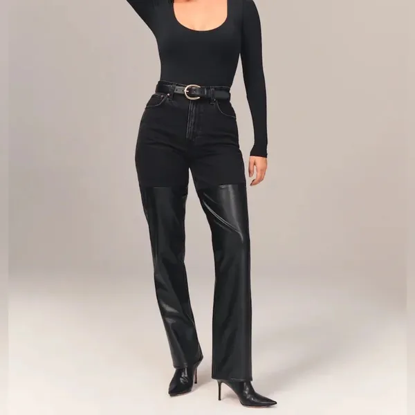 Abercrombie 90s Straight Ultra High Rise Mixed Fabric Faux Leather Jeans Size 26 - Image 2
