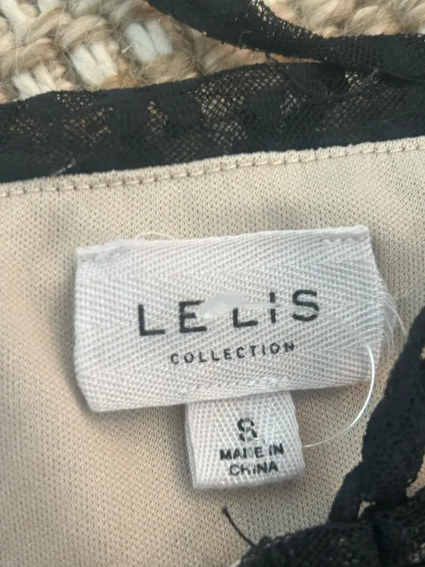 Le Lis Lace Top - Image 2