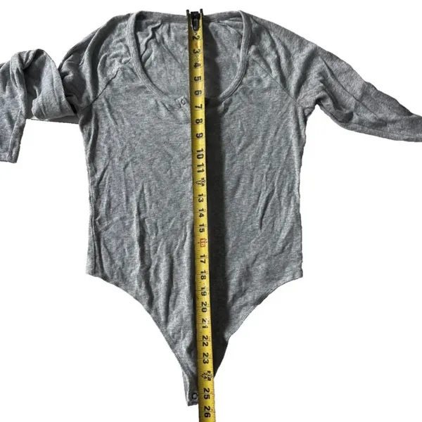 Aerie Ribbed Long Sleeve Henley Bodysuit Womens L Heather Gray Minimalist - Image 8