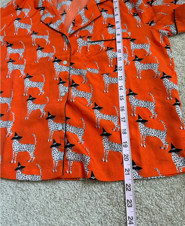 Bouffants & Broken Hearts Orange Halloween Pajama Short Sleeve Top. Size Small - Image 6