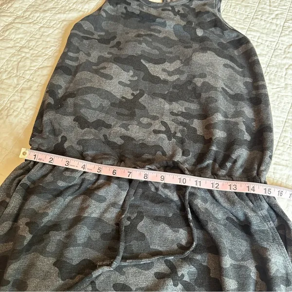 Sundry x Evereve The Weekender Dress Tank Camo Print XL - Image 11