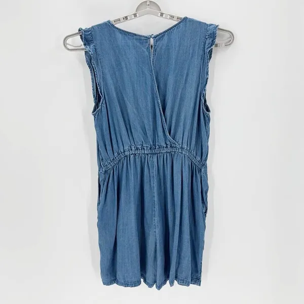 Old Navy chambray Lightweight Denim Lyocell Flutter cap Sleeve Romper size XL - Image 2