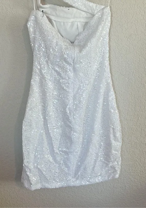 Superdown Cicely Mini Dress in White one shoulder - Image 10