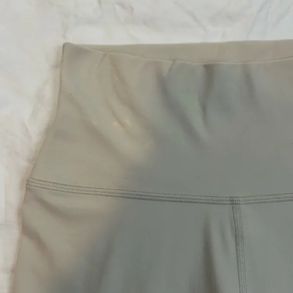 Aritzia Golden LIFE New Cheeky Hi-Rise 7" Short - Image 6