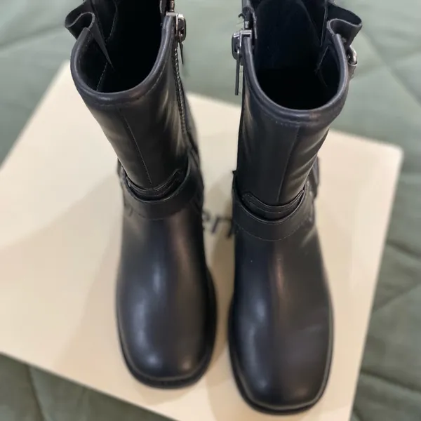 Open Edit Elegant Black Leather Moto Boots - Image 4