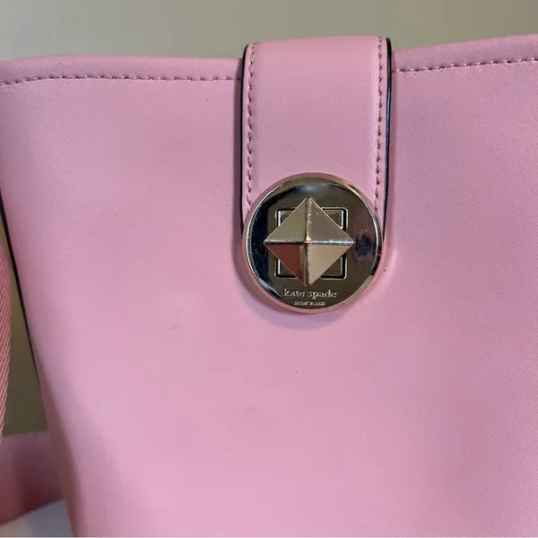 Kate Spade Pink Crossbody Bag - Image 4