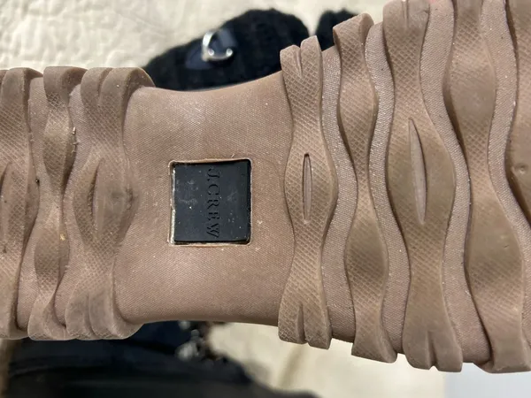 J. Crew Navy and Black Winter Rain Boots with Brown Outsole - Image 5