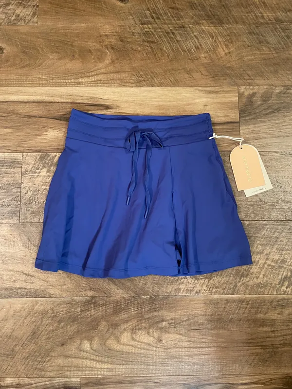 NWT! Blogilates Target X Popflex Viral Women’s Trailblaze Slit Skort Blue XS - Image 4