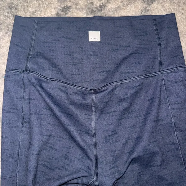 Vuori Performance Leggings - Image 2