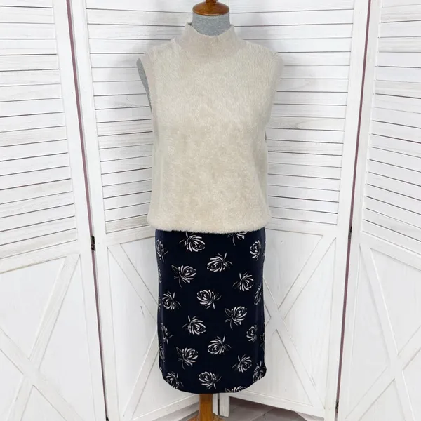 Loft Floral‎ Print Velvet Straight Pencil Skirt Navy Blue Medium - Image 2