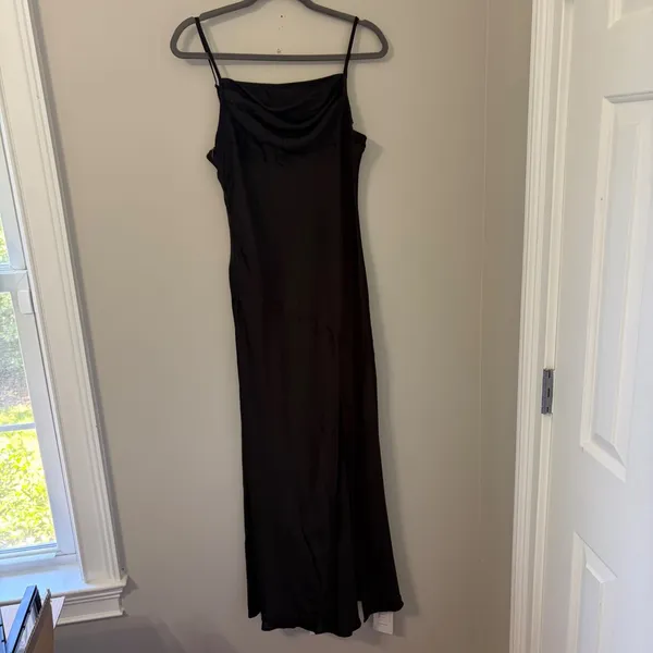 Fashion Black Cowl Neck Maxi Dress Satin Finish Side Slit Spaghetti Strap New‎ M - Image 2