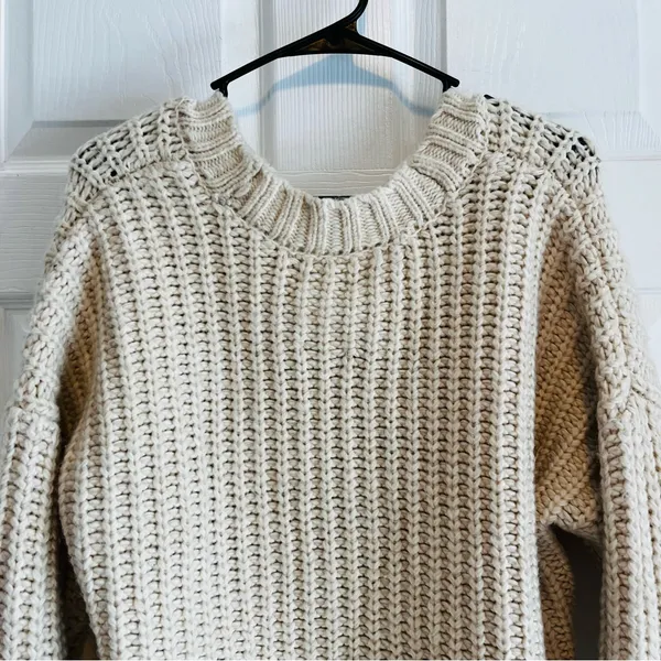 Aerie Cream Chunky Knit Crew Neck Sweater XS Oversized - Image 11