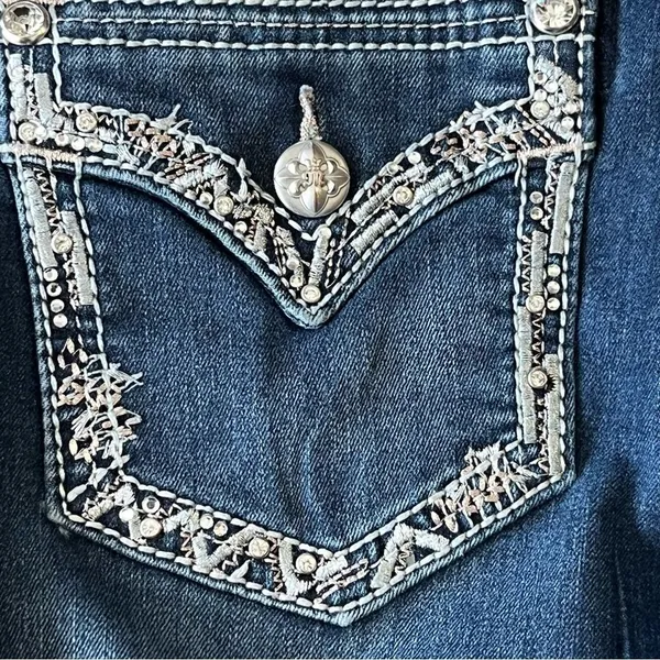 Miss Me Women’s Mid Rise Easy Skinny Embellished Pockets Y2K Jeans - Image 8