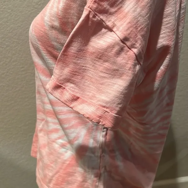 Time n Tru Pink and White Tie Dye Cuffed Short Sleeve Tee Sz M - Image 3