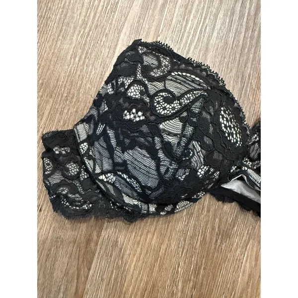 Victoria's Secret Very Sexy Push-Up Bra‎ Black Floral Lace Underwire 34B - Image 4