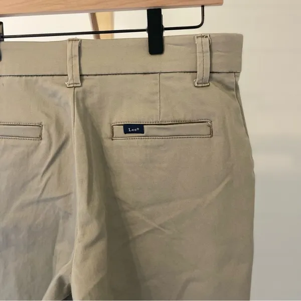 Lee Women's Straight Leg Pants Mushroom Tan Green 8‎ Medium - Image 4