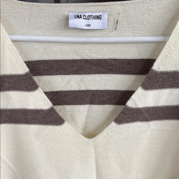 Like New LNA Clothing Sweater Size Large - Image 6