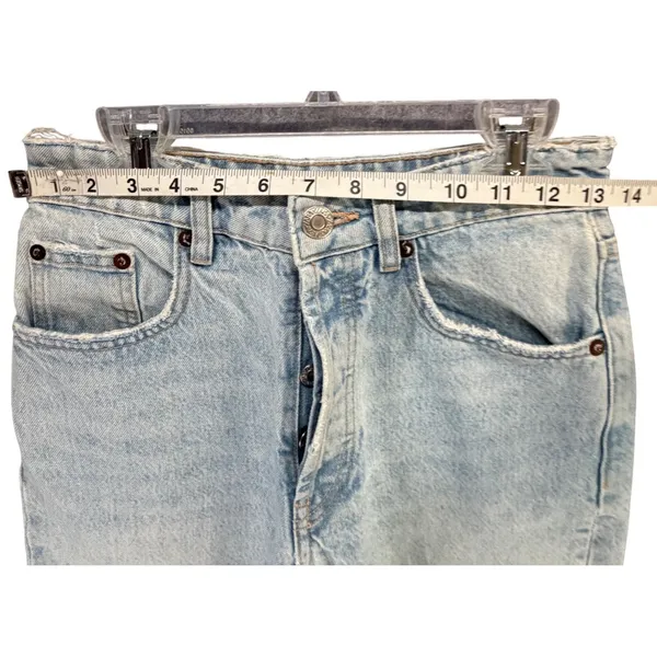 Zara Button Fly Straight Leg Jeans Womens 2 Blue Light Washed Denim Raw‎ Hem - Image 6