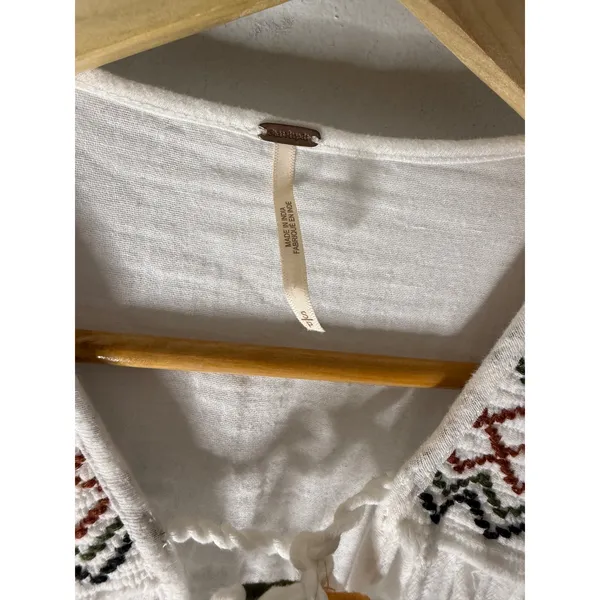 Free People White Embroidered Boho Peasant‎ Tunic Top Tassel small - Image 3
