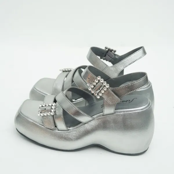 Free‎ People. Brooklyn Ankle Strap Silver Metallic Platform Sandal. 8.5 - Image 4