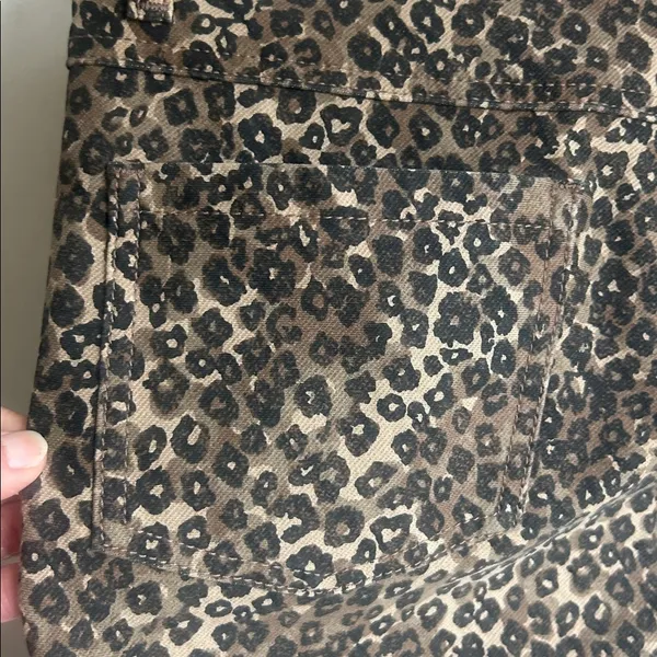 J. McLaughlin Lexi Leopard Print Straight Leg Jeans Size 6 - Image 11