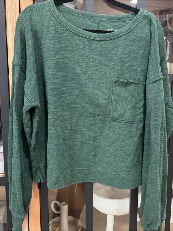 Aerie forest green long sleeve cropped tee pullover ribbed pocket ribbed knit - Image 4