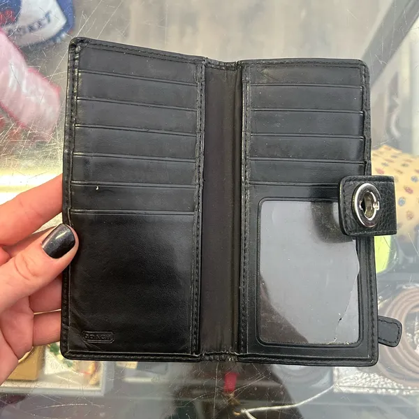 Coach Black Leather Turn Lock Checkbook Wallet Long Bifold Zip Back - Image 3