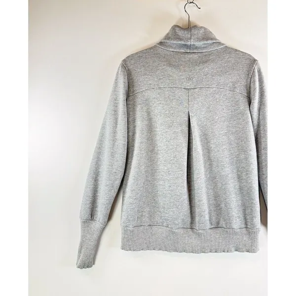 ALO Yoga Women Sweatshirt Gray Haze Turtle Neck Pullover Thumbhole Cozy Small - Image 7