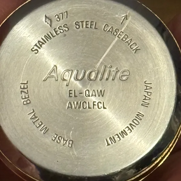 Vintage Aqualite leather watch Gold - Image 8
