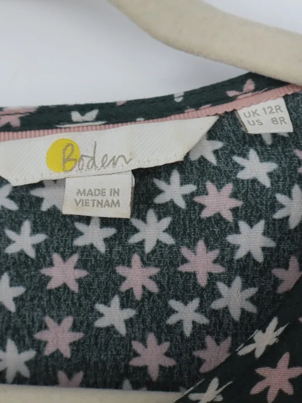 Boden Hyacinth Dress 8R Green Scattered Stars 3/4 Flutter Sleeve 100% Viscose - Image 4