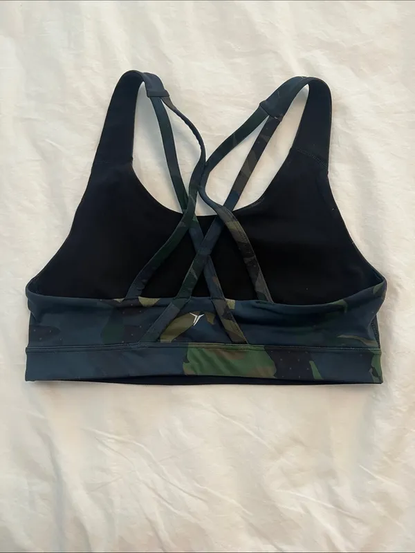 Old Navy Medium Support PowerPress Strappy Sports Bra - Image 3