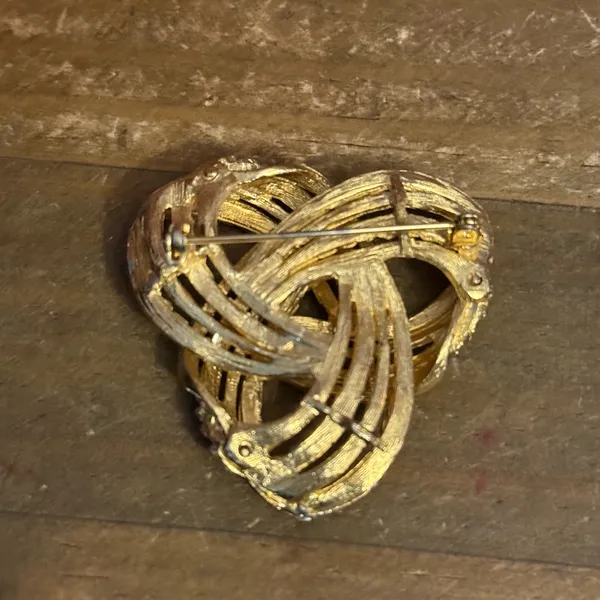 Vintage gold tone rope knot brooch - Image 3