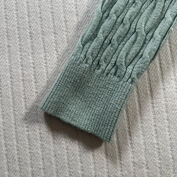 Abercrombie & Fitch Women’s M Green Cable Knit Crewneck Sweater Long Sleeve - Image 3