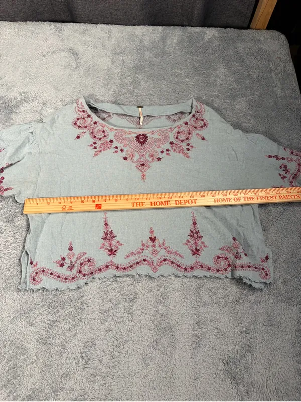 Free people Light Blue Embroidered Boho Top - Floral Accent large - Image 13