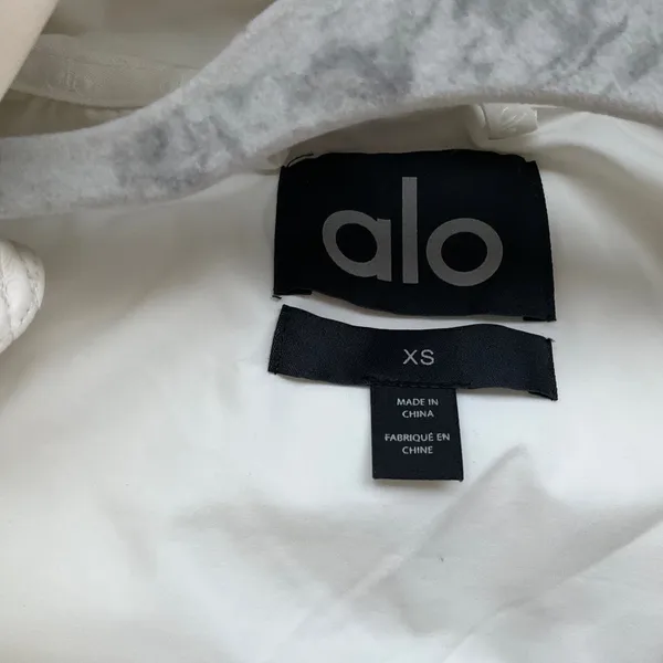 Alo Yoga Faux Leather Power Hour Full Zip Cropped Jacket Ivory XS - Image 9