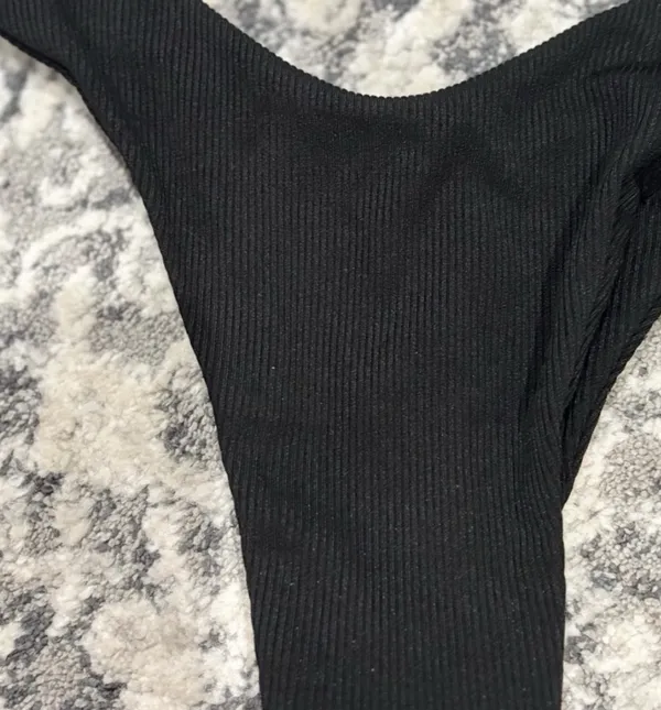 Zaful Monochrome Black & White Halter Bikini - Image 7