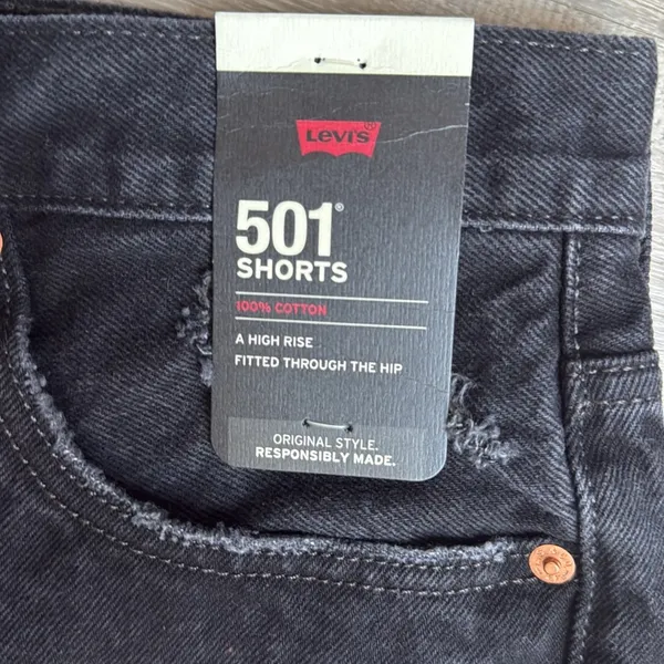 NEW Levi's 501 Black Ripped Denim Shorts 29 - Image 9