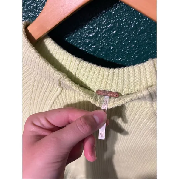 Free People Light Green Sweater Size XS - Image 3