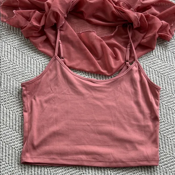 Hollister Sheer Short Sleeve Crop Top in Rust Red - Image 7