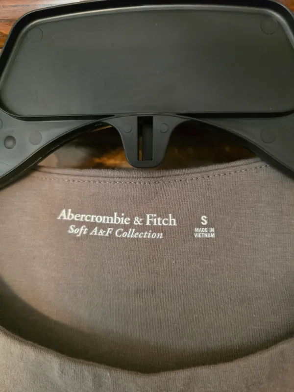 O Abercrombie & Fitch Soft A&F Collection Crewneck Tee in Taupe Small - Image 2