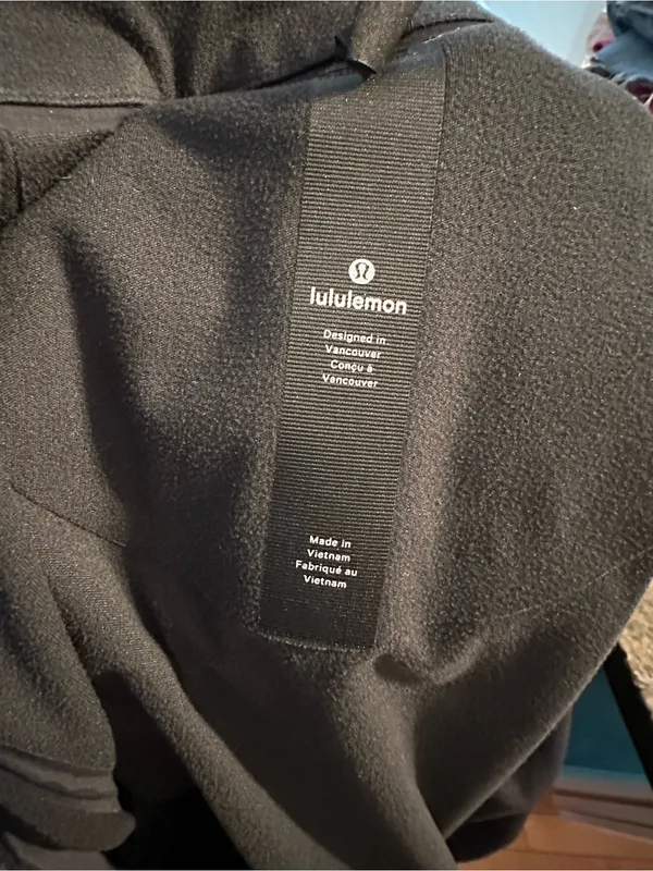 lululemon athletica Black Hooded Softshell Jacket - Image 5