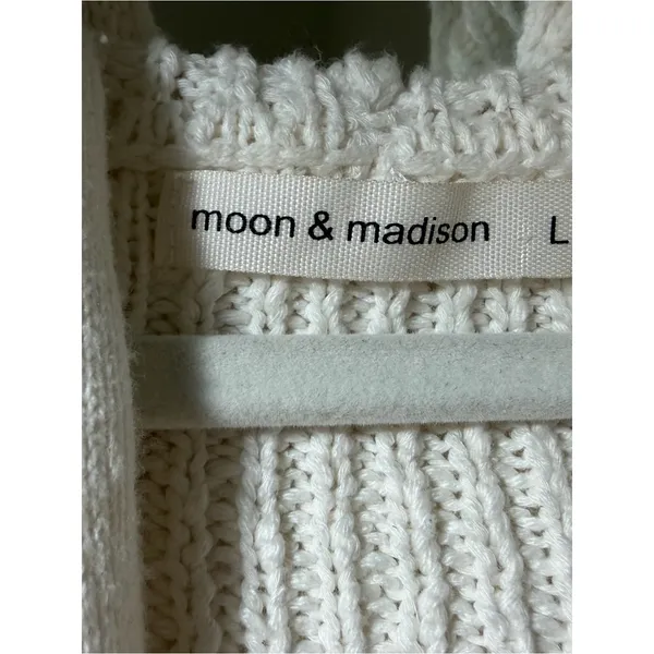Moon & Madison Knit Hooded Zip Sweater in Off-White L 12-14 EUC - Image 2