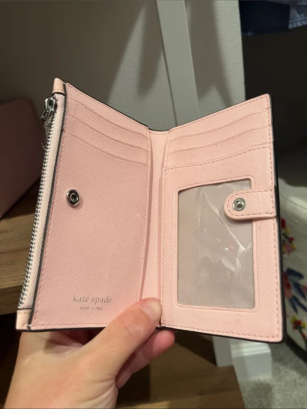 Kate Spade Morgan Bow Embellished Patent Leather Small Slim Bifold Wallet Pink - Image 4