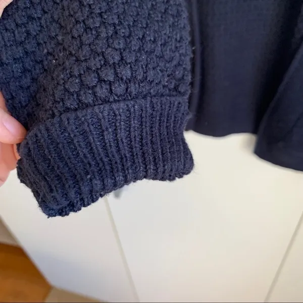 ⭐️ Navy Blue Long Sleeve Fisherman's Knit Cardigan S - Image 5