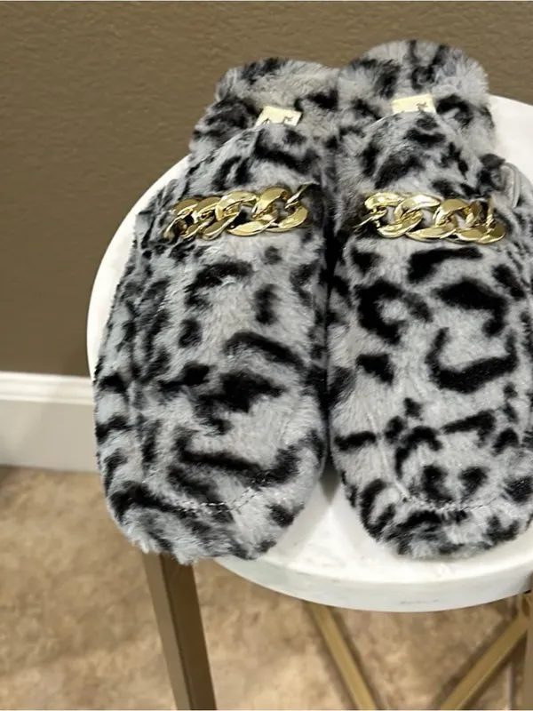 Vintage Havana Grey Cheetah Snug Slides - Image 3