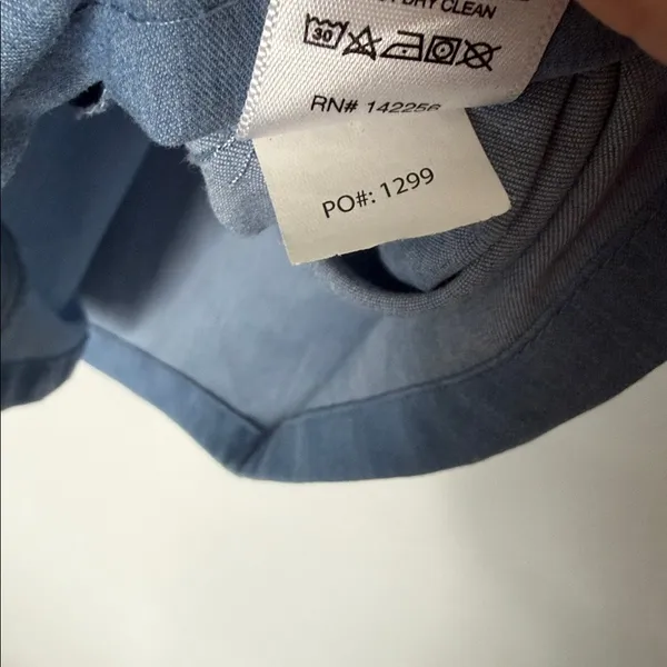 FIGS Casma Scrub Top FW1100 Blue V-Neck 3 Pocket Medical Uniform PO 1299 Sz M - Image 5